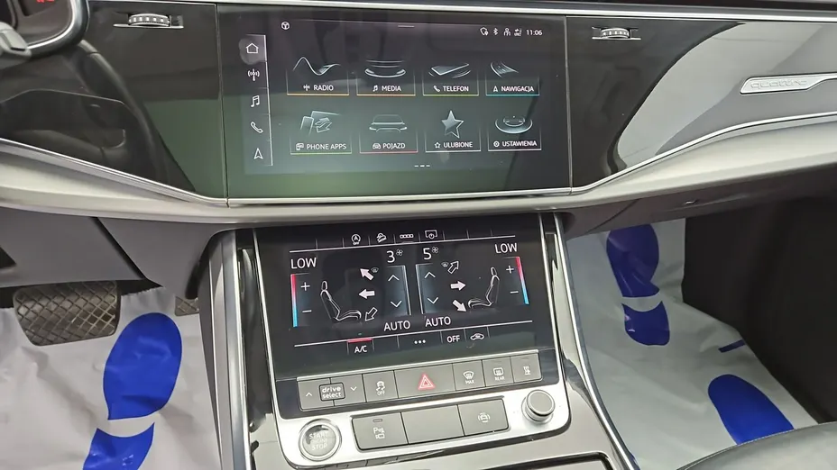 AUDI Q7 -