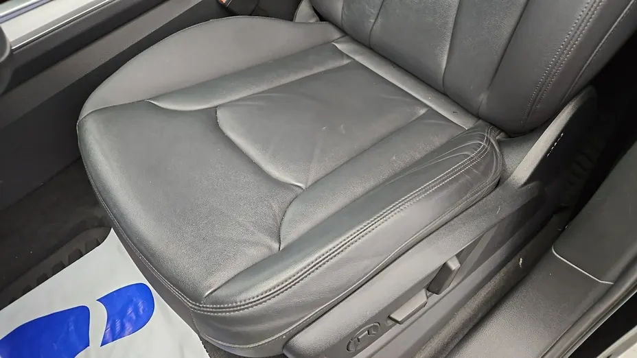 AUDI Q7 -