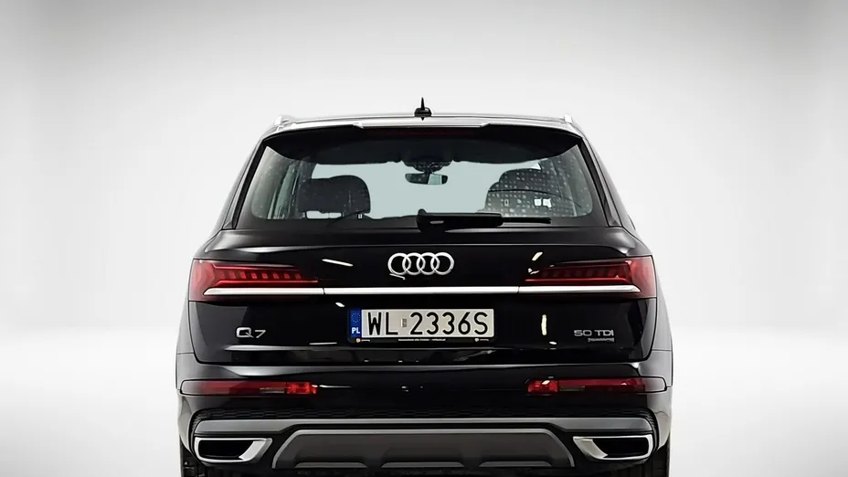 AUDI Q7 -
