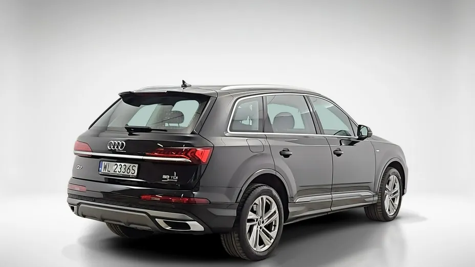 AUDI Q7 -
