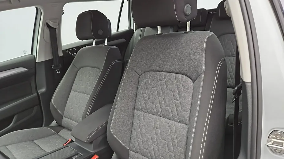 VOLKSWAGEN Passat -