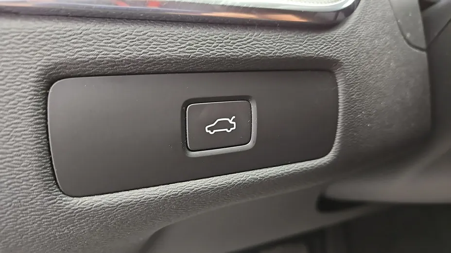 VOLVO XC60 -