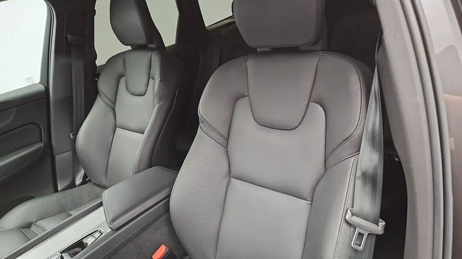 VOLVO XC60 -
