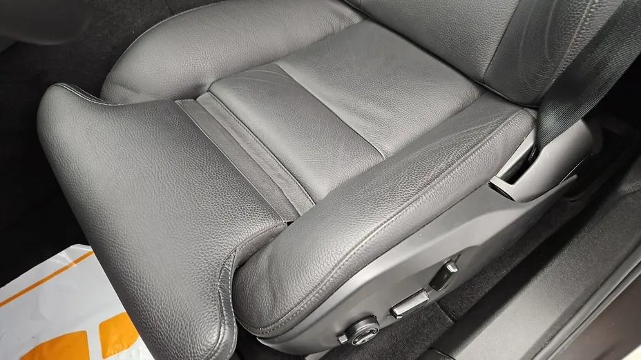VOLVO XC60 -