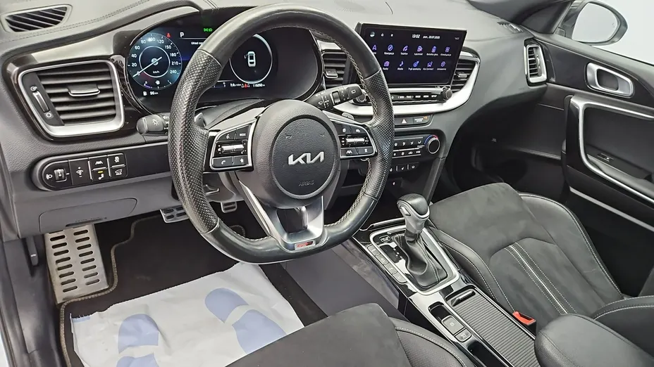 KIA ProCeed -