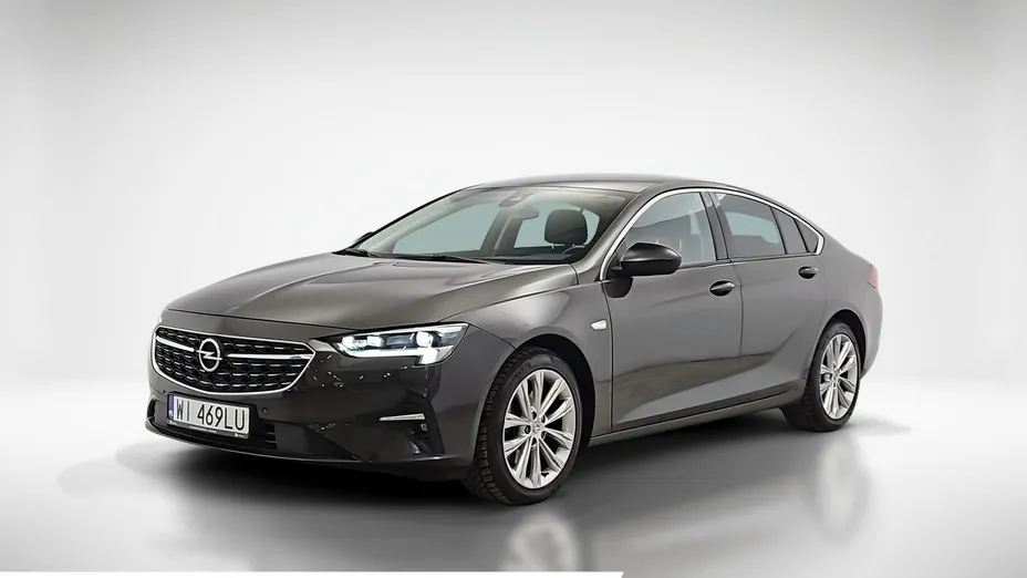 OPEL Insignia -