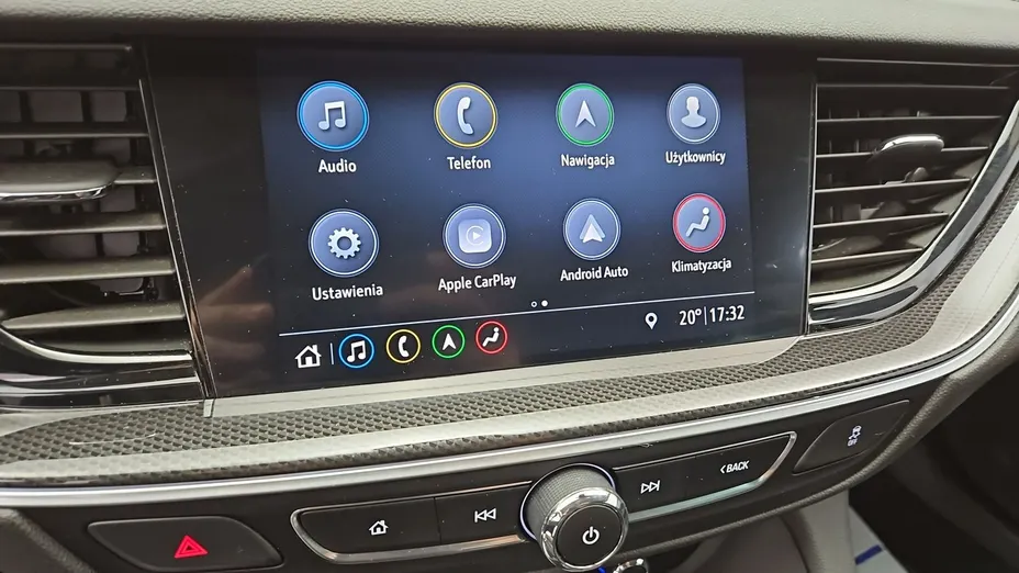 OPEL Insignia -