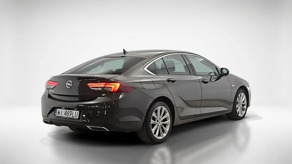 OPEL Insignia -