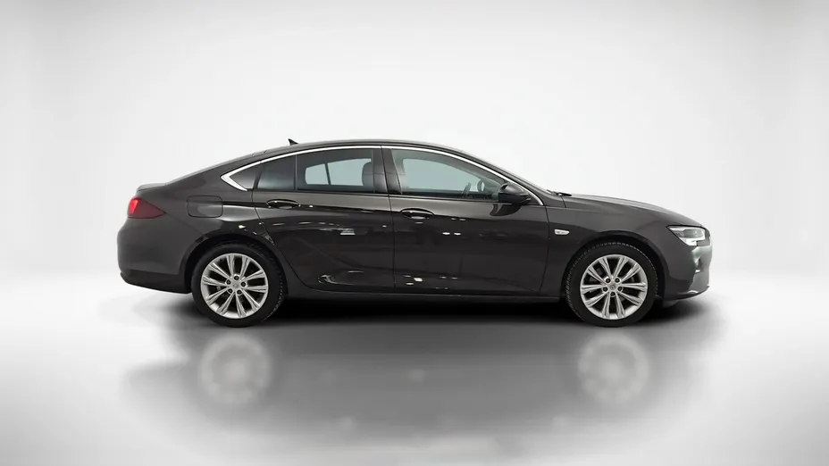 OPEL Insignia -