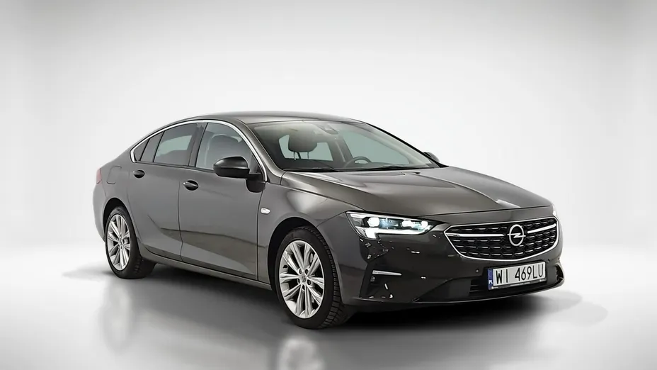 OPEL Insignia -