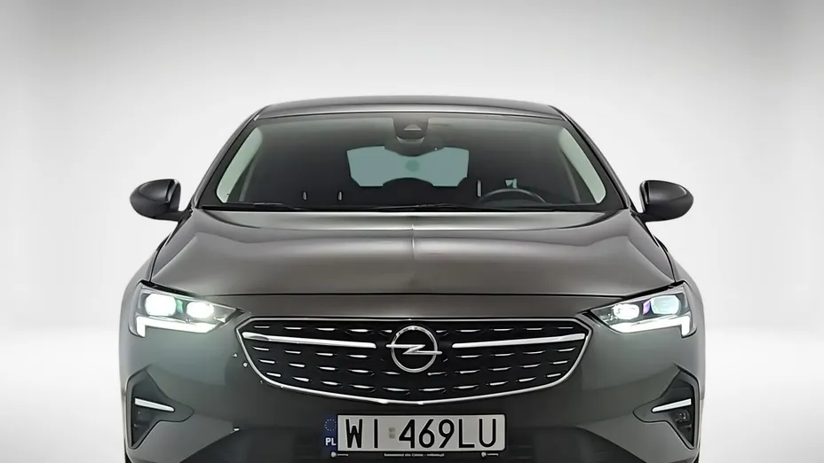 OPEL Insignia -