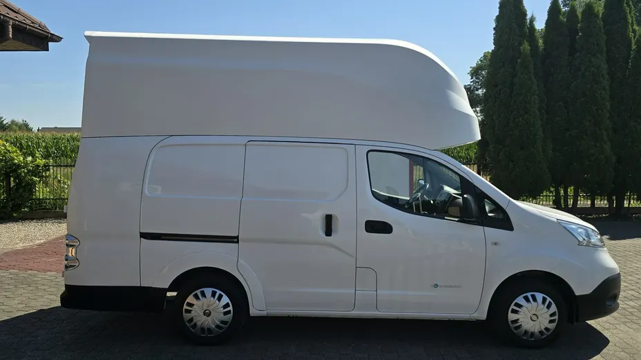 NISSAN NV200 -