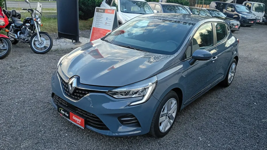 RENAULT Clio -