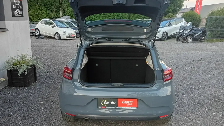RENAULT Clio -