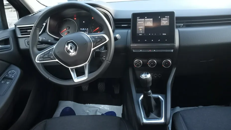 RENAULT Clio -