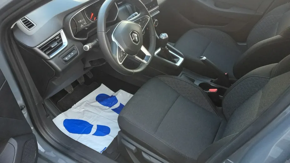 RENAULT Clio -