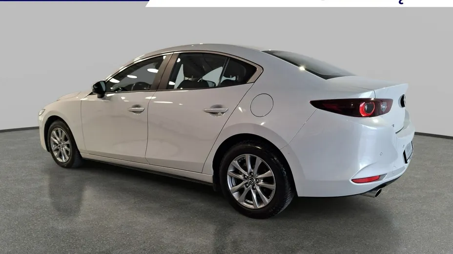 MAZDA 3 -