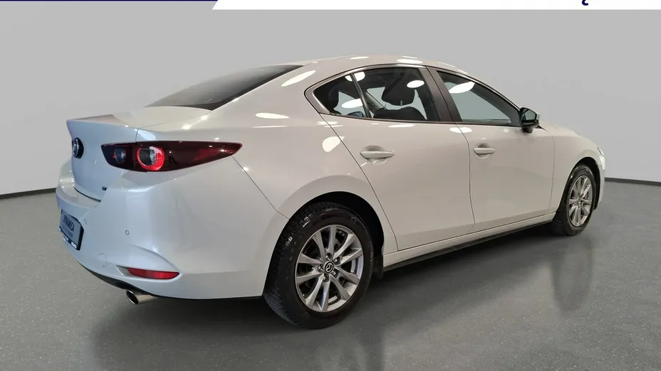 MAZDA 3 -