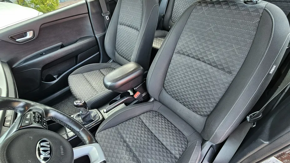 KIA Rio -