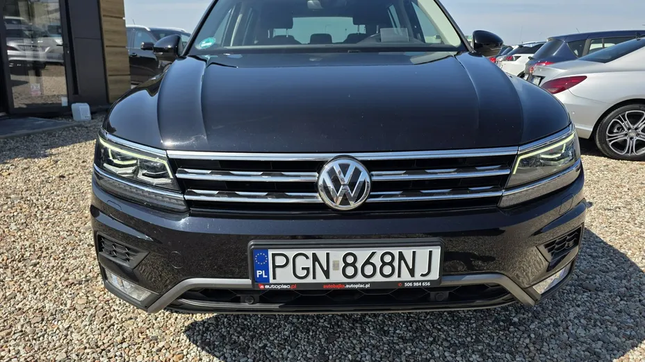 VOLKSWAGEN Tiguan -