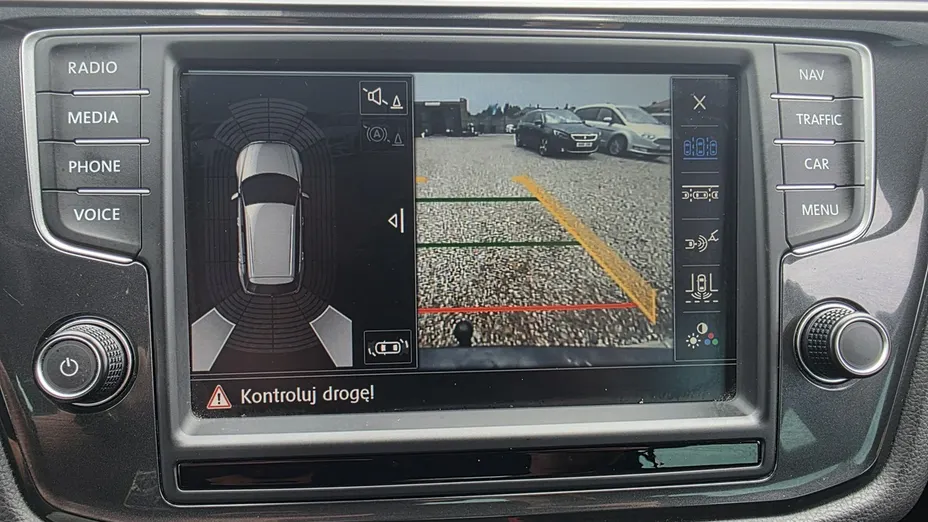 VOLKSWAGEN Tiguan -