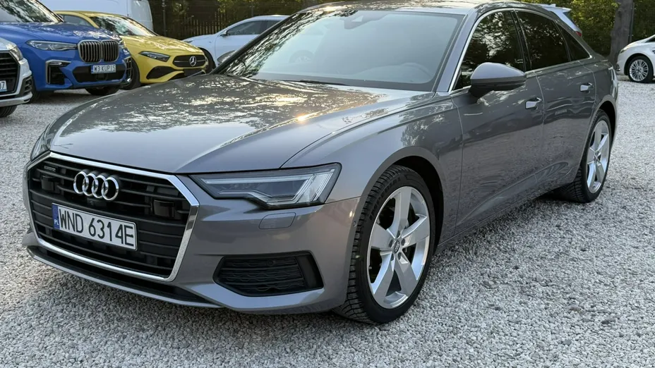 AUDI A6 -