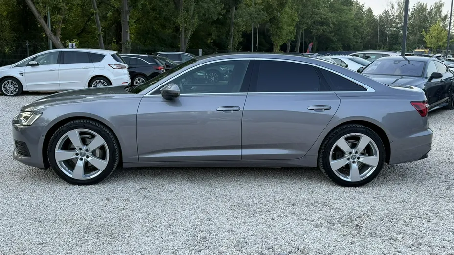 AUDI A6 -