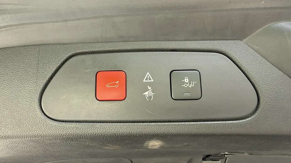 OPEL Grandland X -