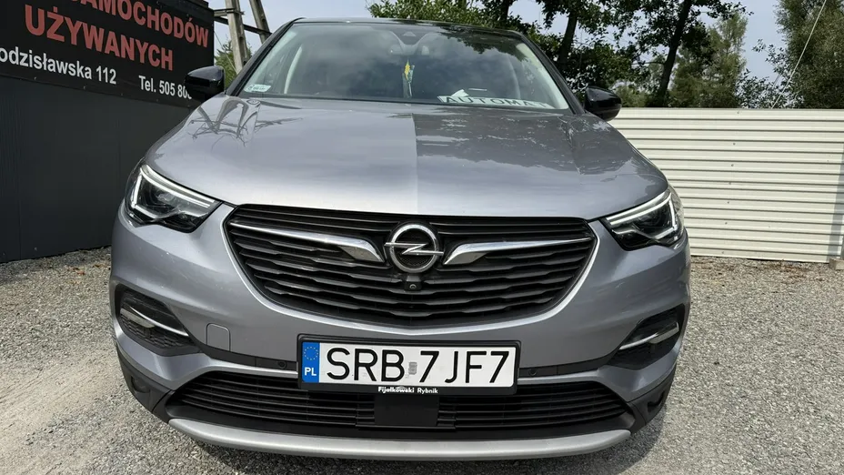 OPEL Grandland X -