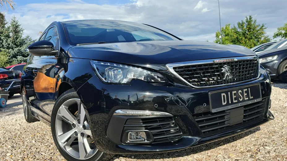 PEUGEOT 308 -