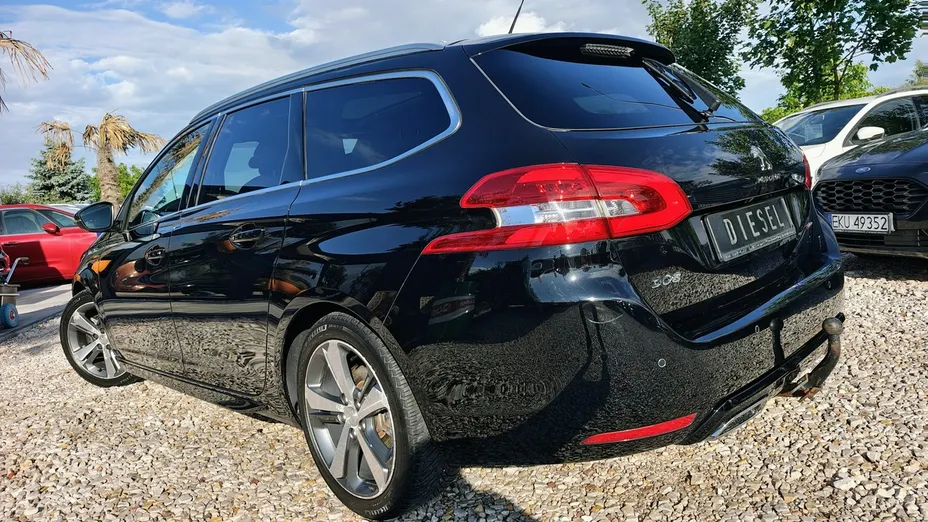 PEUGEOT 308 -