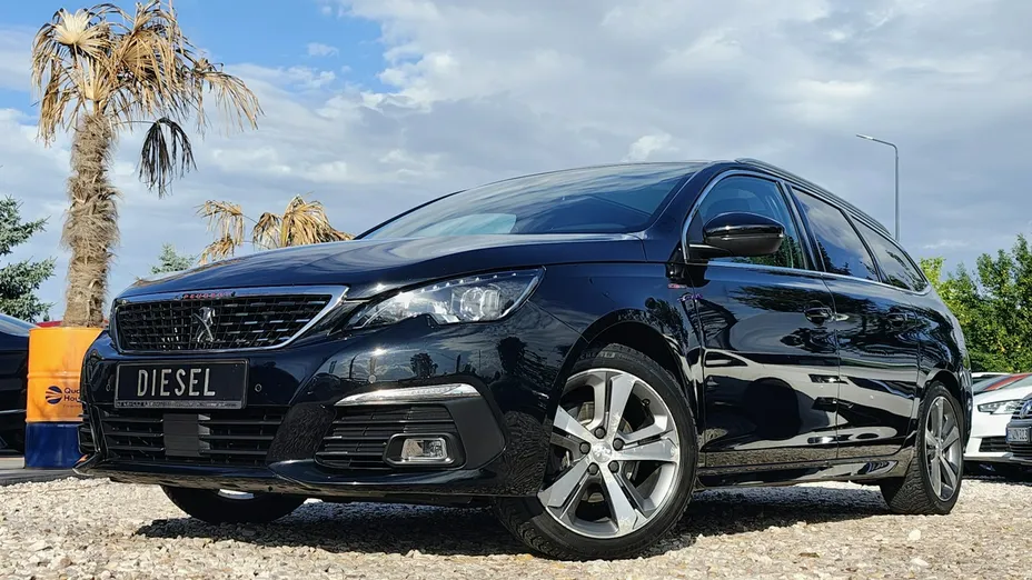 PEUGEOT 308 -
