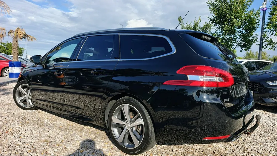 PEUGEOT 308 -