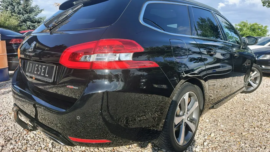 PEUGEOT 308 -