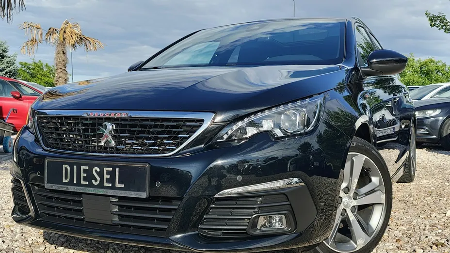 PEUGEOT 308 -
