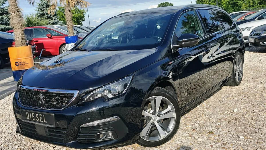 PEUGEOT 308 -