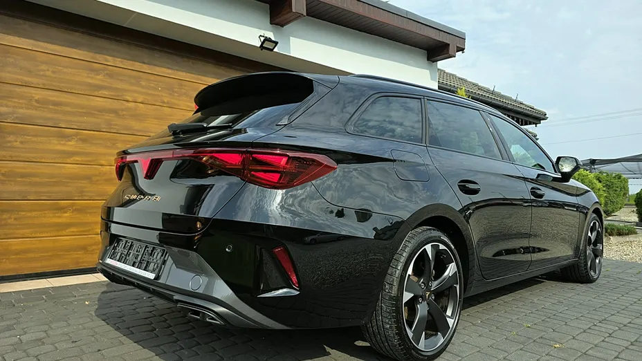 CUPRA Leon -