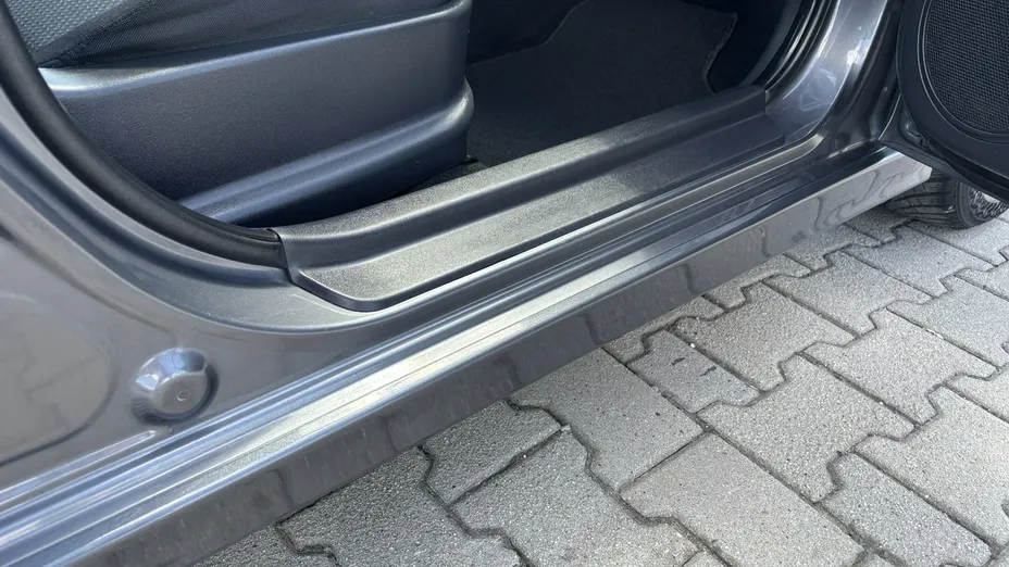 HYUNDAI i30 -