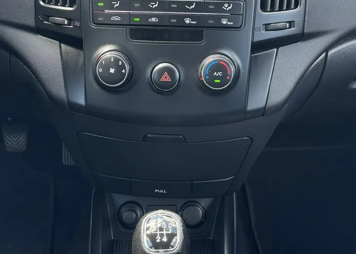 HYUNDAI i30 -