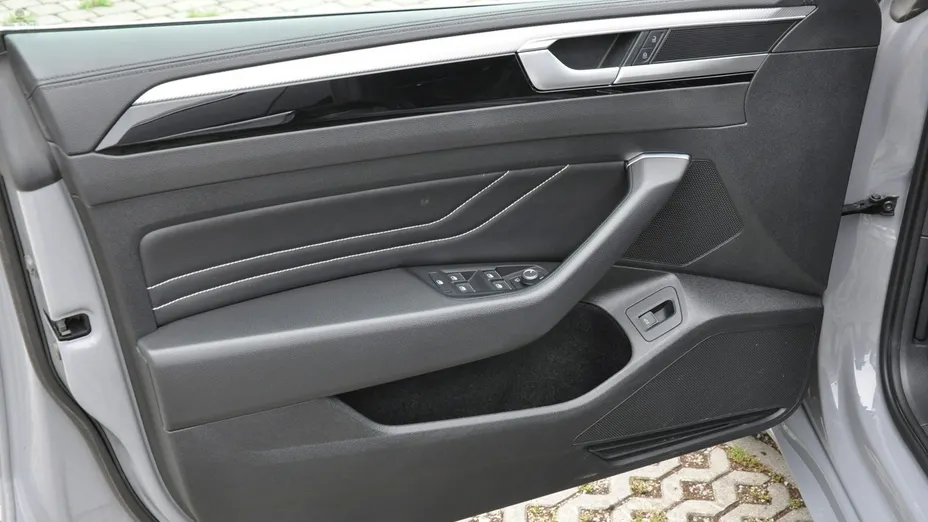 VOLKSWAGEN Arteon -