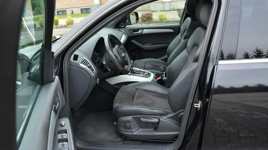 AUDI Q5 -