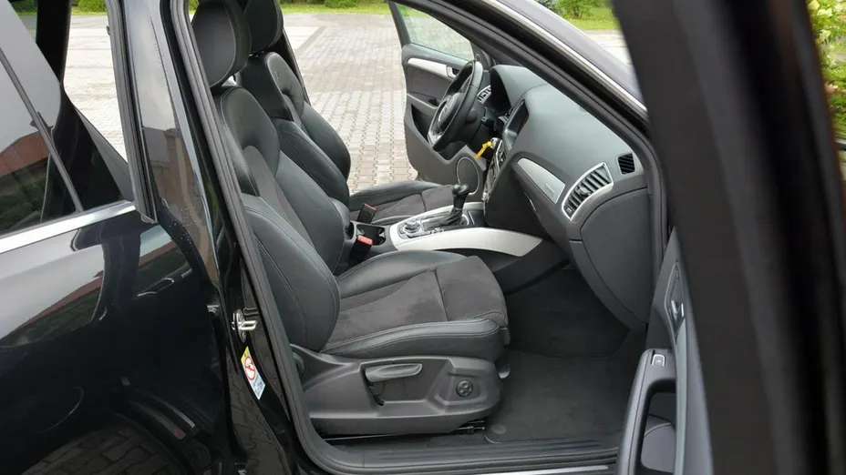 AUDI Q5 -