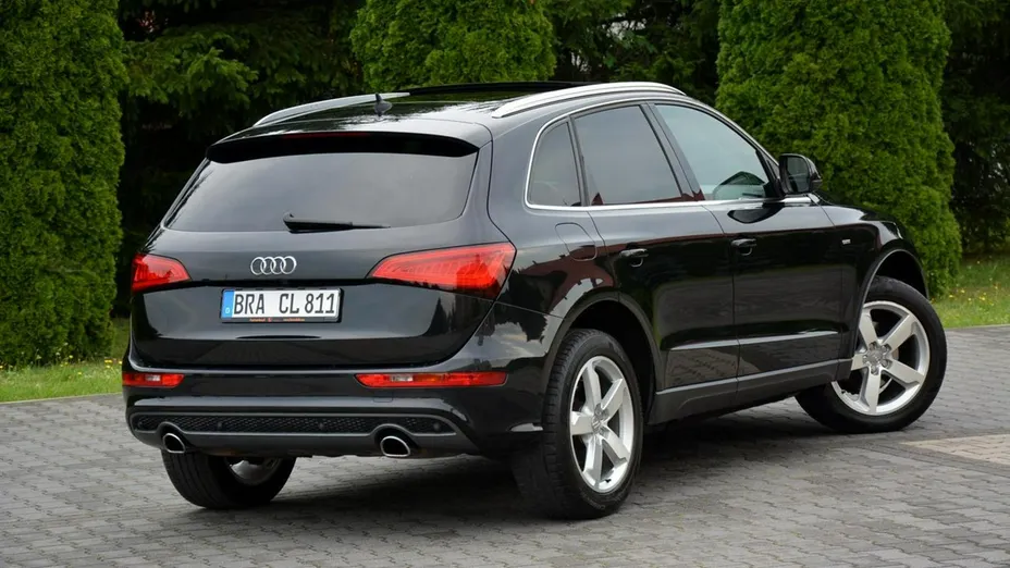 AUDI Q5 -