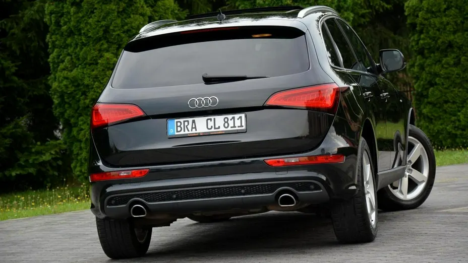 AUDI Q5 -