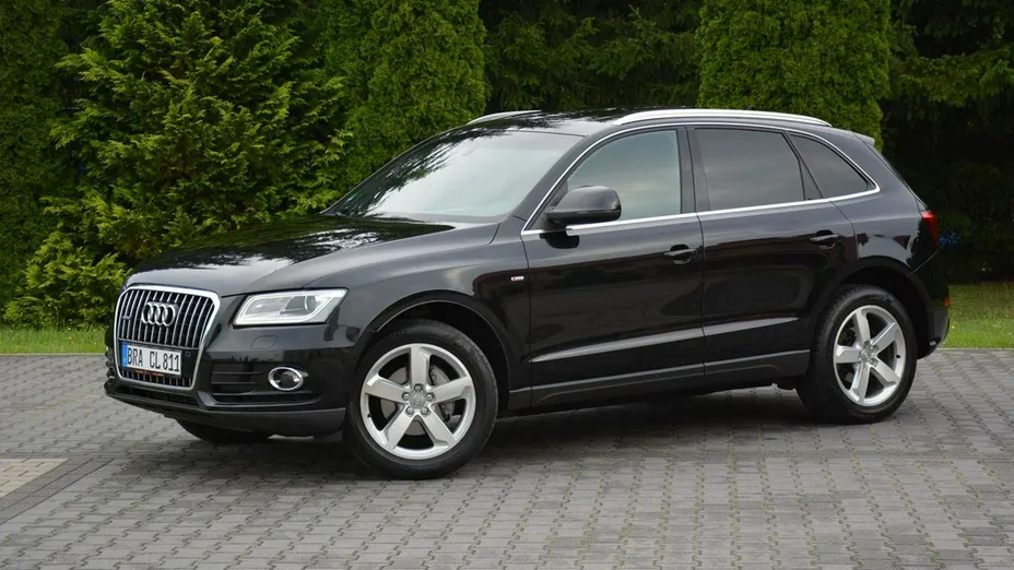 AUDI Q5 -