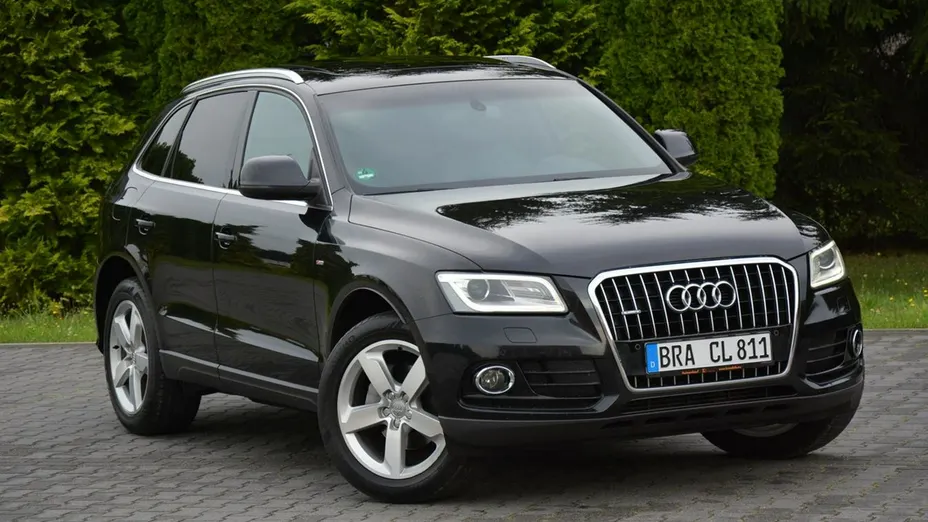 AUDI Q5 -