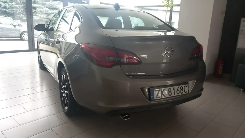 OPEL Astra -