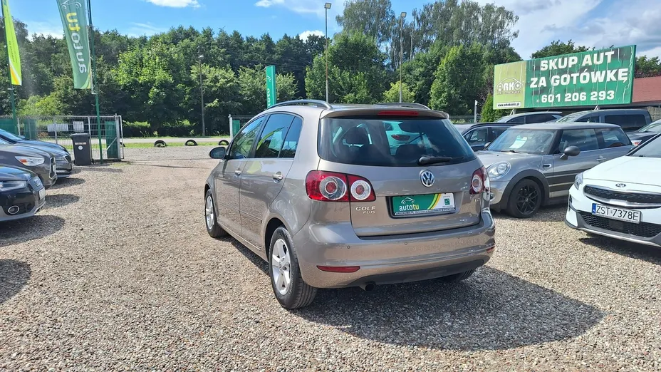 VOLKSWAGEN Golf Plus -