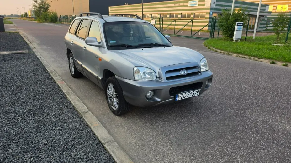 HYUNDAI Santa Fe -