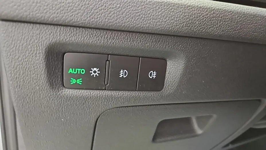 SKODA Octavia -